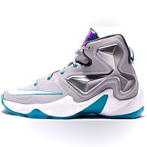 2015 Nike LeBron 13 XIII GS Hologram Basketball Youth size 1 Wolf Grey Lagoon